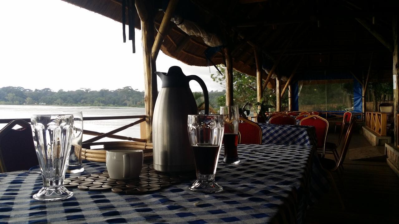 The Palms Beach Hotel And Restaurant Limited Entebbe Exterior photo